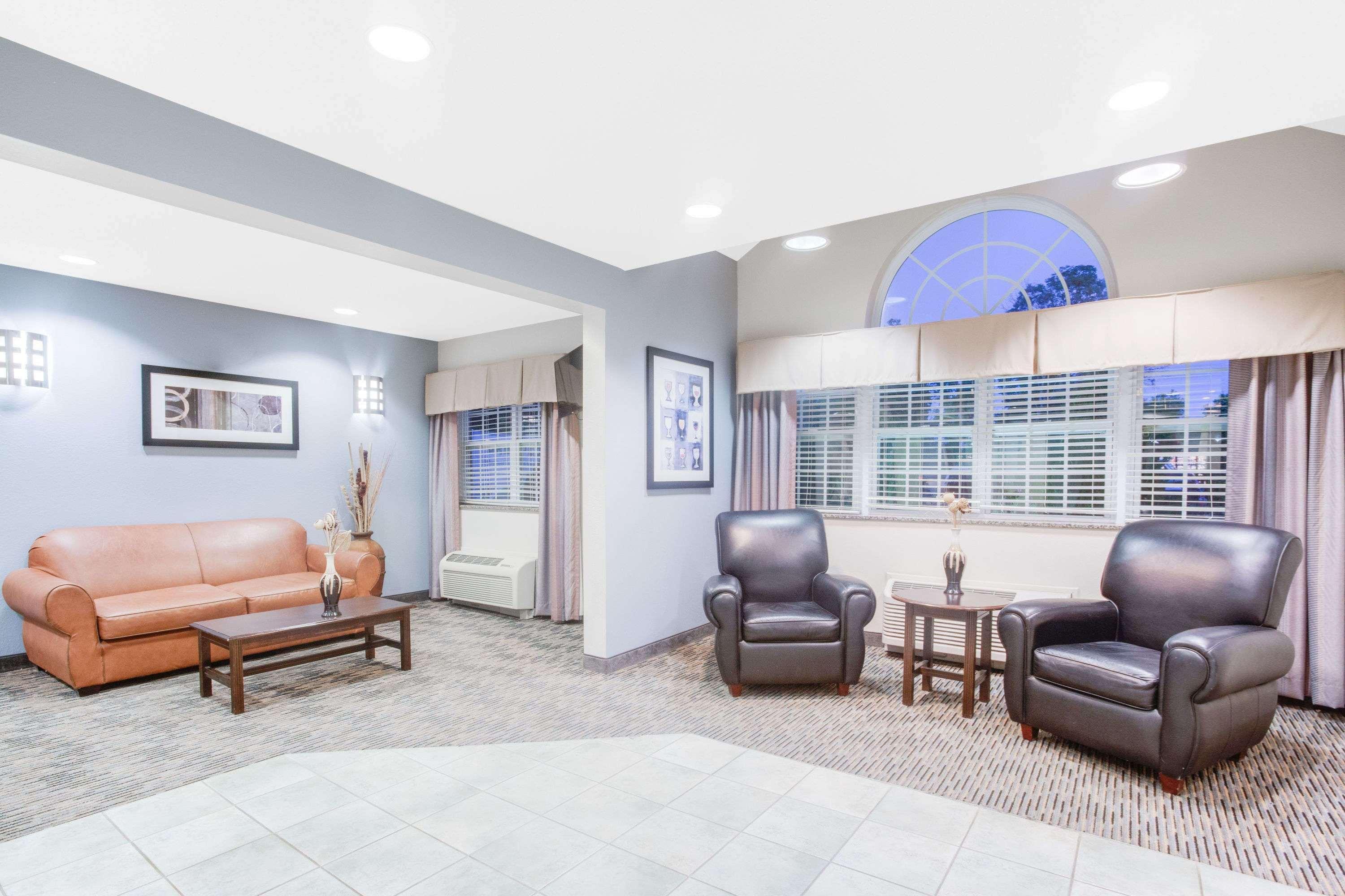 Microtel Inn & Suites Bath Exterior photo